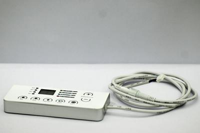 Elektrischer Mikromotor für dentale Handstücke